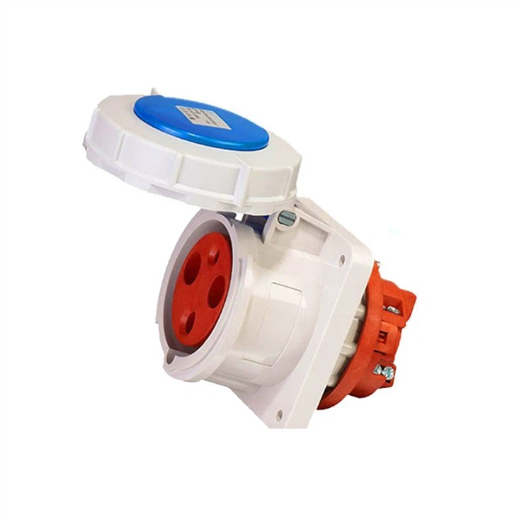 16A 3 Phase Commando Socket