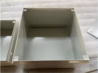 Metallist ühendusmõõturi originaalkarp